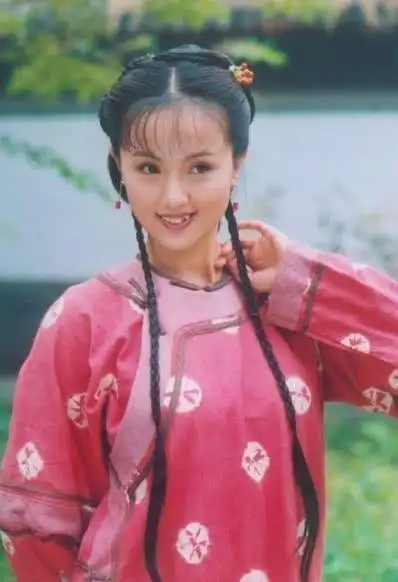 朱媛媛辛柏青25年的爱情让人津津乐道,而张译独宠了二婚妻子12年