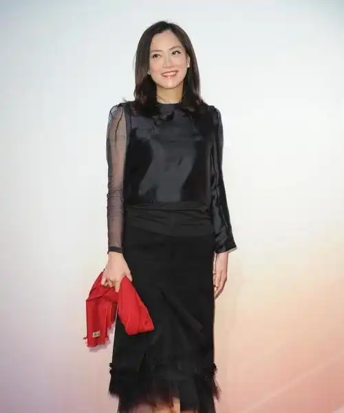 浪姐传说之:一腔孤勇容祖儿与掌上明珠周笔畅,天后是怎样炼成的