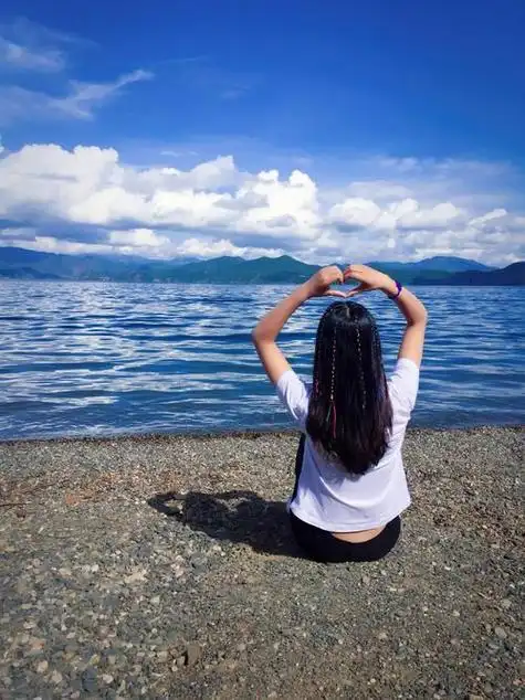 女生背影图片大全个性 女生背影的图片伤感