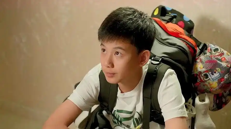 小别离:张小宇一回家看见小后妈脸都黑了,该叫姐姐还是后妈?