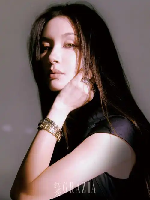 王子文ava凭借《温柔壳》拿下第六届平遥国际电 影展最佳女演员奖后