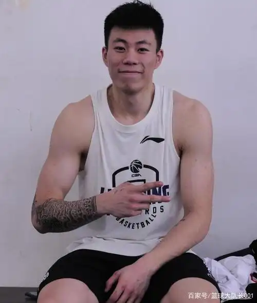 辽宁vs浙江,季前赛首日焦点战,后卫斗法,张镇麟cba首秀