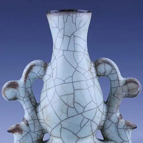 宋官瓷崇宁五年汴京官窑王家窑造双耳瓶