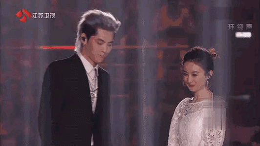 说起吴亦凡和赵丽颖的缘分,就不得不提湖南卫视的《72层妖塔》,吴亦凡