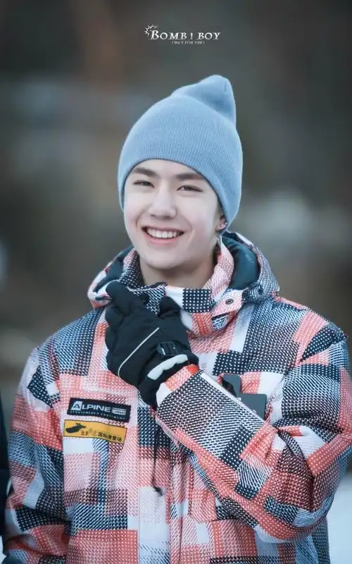 uniq王一博王一博创造101crlogo