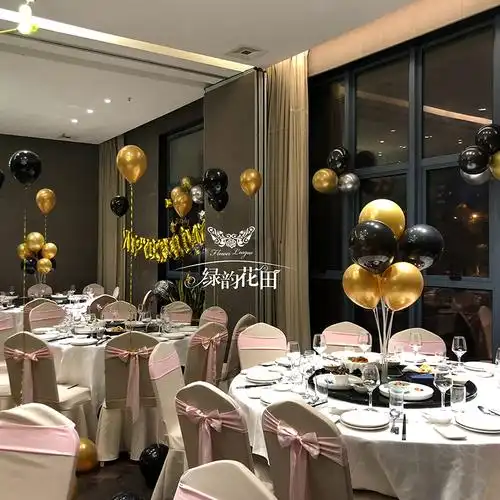 黑金系炫酷宝宝宴男士生日宴会酒店包厢气球布置气球装饰满月酒布置