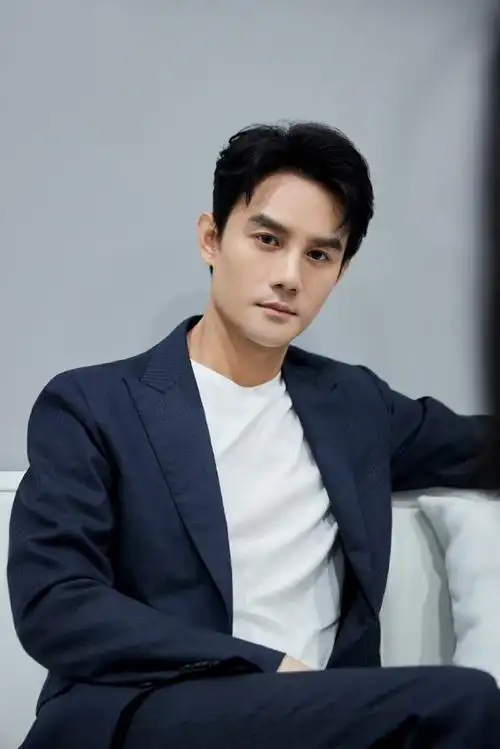 王凯初夏清爽大片