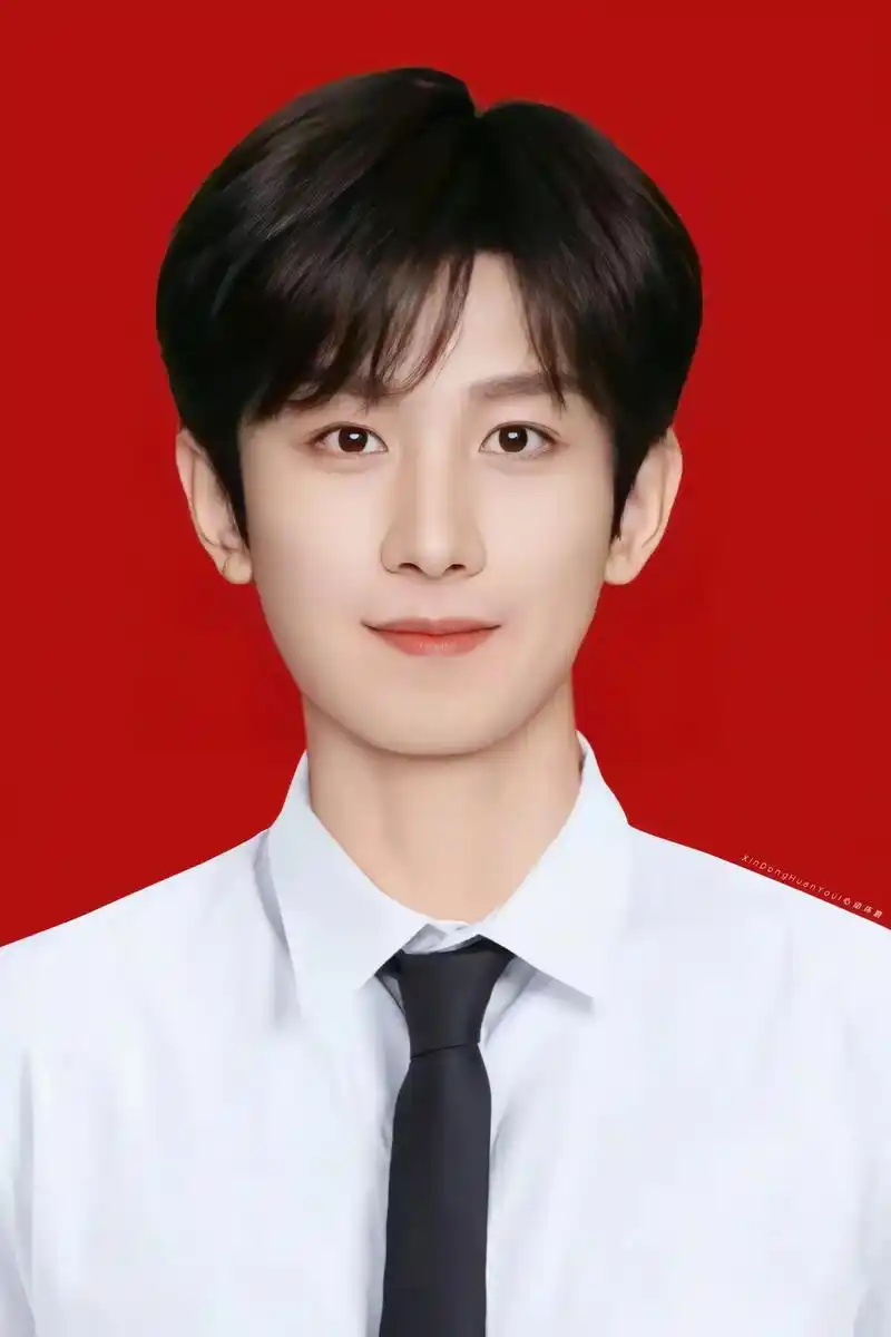 帅帅的证件照,做梦素材有了～ #向全世界安利成毅 #不止一点 - 抖音