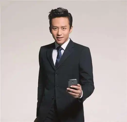 邓超9岁儿子凭长相风靡日本,被网友奉为现实版流川枫:等你长大