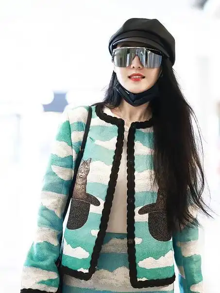 范冰冰真当得起不老女神称号40岁了也没咋老穿着还很年轻