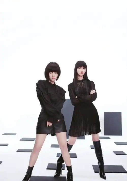 沈月陈都灵合体拍大片明明身高相差8cm沈月却意外逆袭