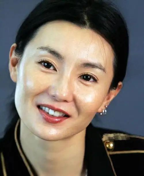 女明星素颜照曝光:不老女神赵雅芝也难逃岁月!张柏芝满脸雀斑