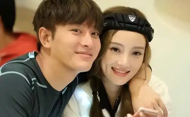 夜宿门5年后李小璐pgone和贾乃亮的现状估计和你想的不一样