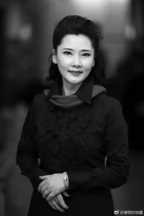 何赛飞初恋即是一辈子