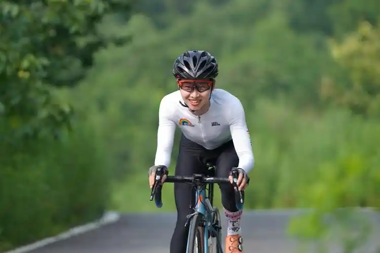 单车美女丨热爱骑行用心生活的瑜伽教练沈娉婷