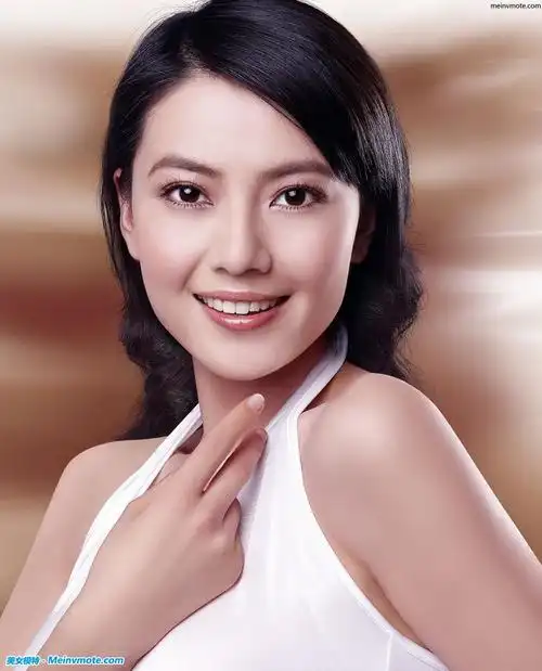 【明星】高圆圆做唇膏广告?