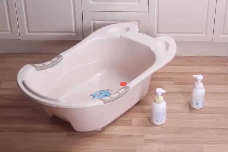 厂家直供 pp卡通大号婴儿浴盆洗澡盆 加厚儿童塑料浴盆