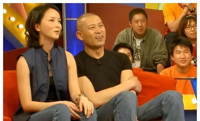 谢兰拍戏的时候,师小红注意力就在家庭上,甚至还会照顾岳父岳母,谢兰