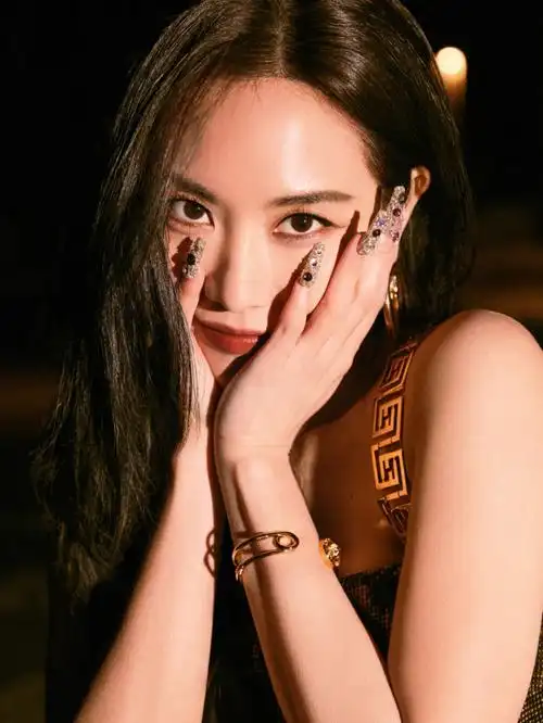 王霏霏inborderline