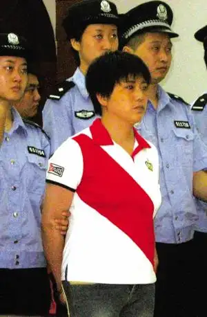 富姐雇凶枪杀涉黑情人