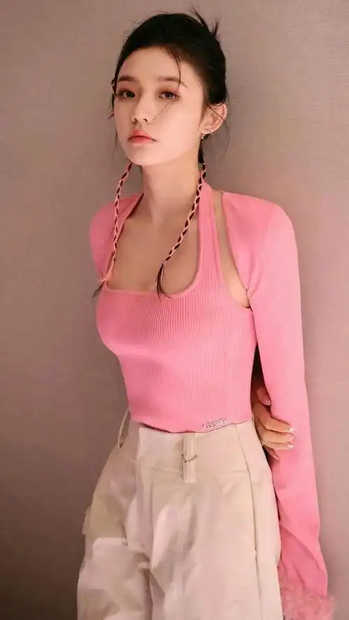 林允写真大放送:不只是颜值,还有满满的"梗"气!