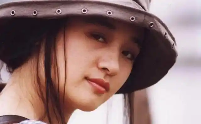 罗晋"妈妈"年轻时是"中戏校花",与巩俐齐名,咖位高过史可