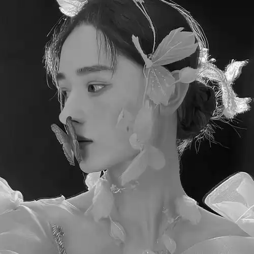 高冷范黑白女生头像 孤傲高清的黑白冷淡风女生头像图片_女生头像