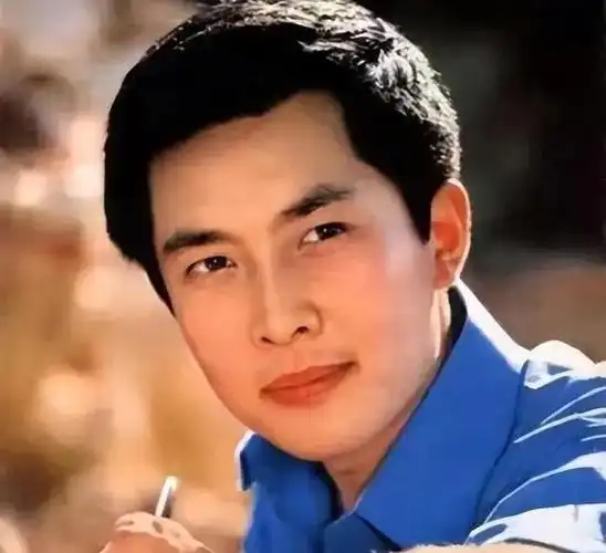 皇帝专业户唐国强从小鲜肉转型到老戏骨儿女都有晚年幸福