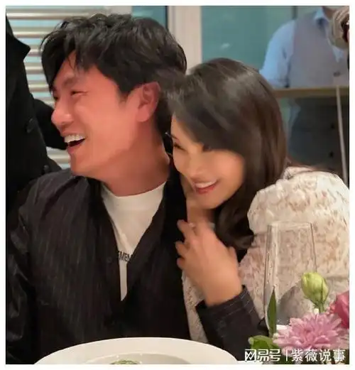 伊能静自曝生女儿米粒原因感慨万分让人动容网友热议