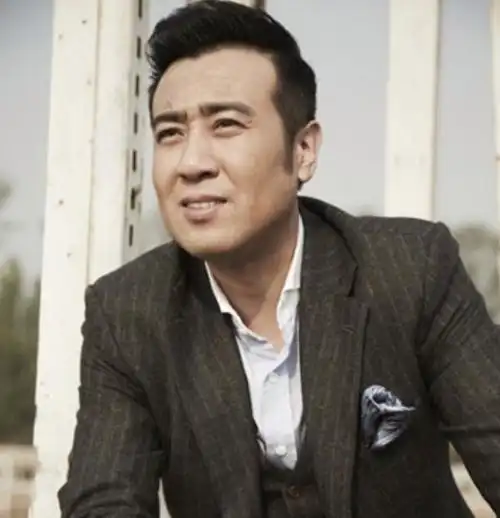 于和伟简历个人资料简介(于和伟,原来你出生在这样的家庭) | 说明书网