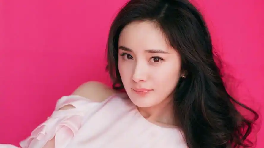 明星风尚杨幂壁纸封面图明星风尚 杨幂壁纸【4】壁纸于2020-06-16上传