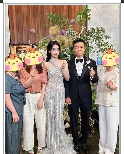 陈伟霆为林晋诺当伴郎,现场吐槽新郎接吻,开心的像个孩子