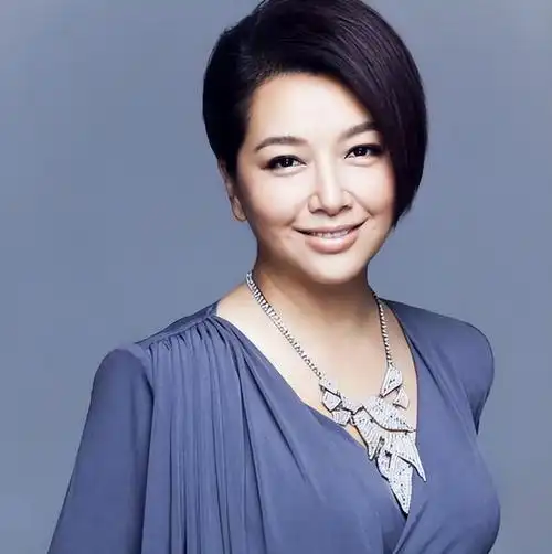 然而,对于外界而言,江珊和田小洁的恩爱低调令人惊讶.