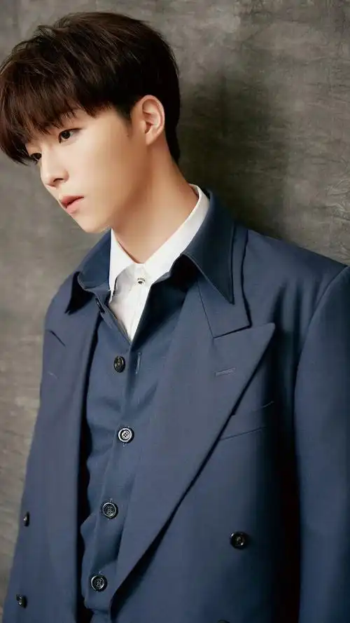 明星高清壁纸陈立农