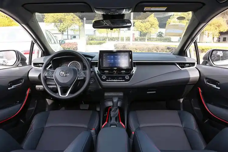 2022款 雷凌 1.5l cvt 运动版内饰