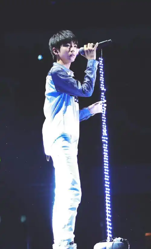 王俊凯春节胖15斤