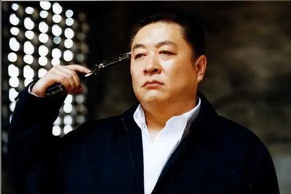 刘斌央视主持转做演员三婚三离62岁独自抚养3个儿女