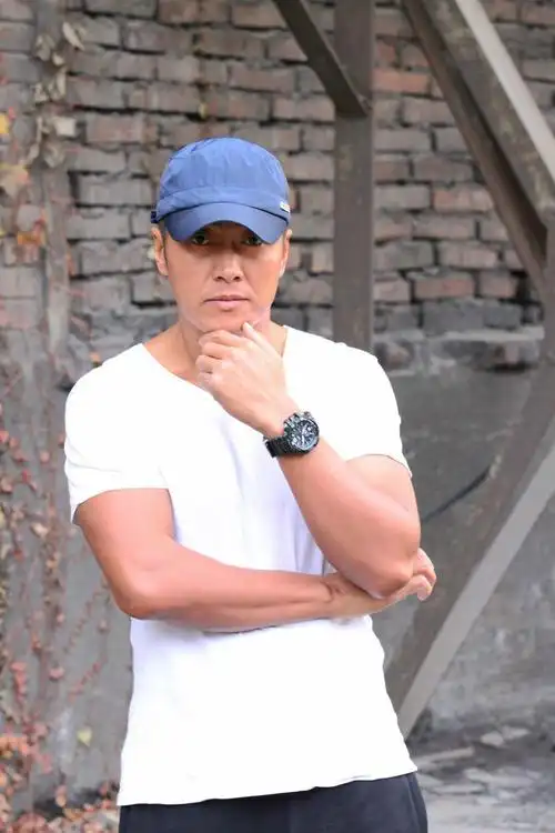 bffq">那志东,1974年4月12日出生于黑龙江省哈尔滨市,中国内地男演员