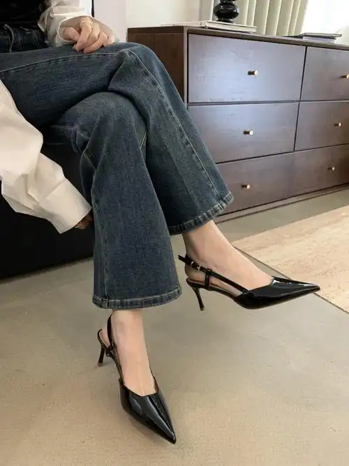 2024夏新款法式尖头细高跟单鞋金色气质漆皮尖头后空凉鞋女高跟鞋