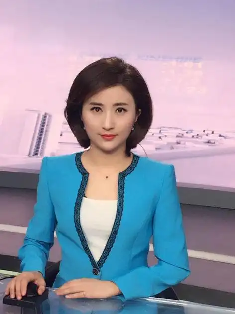 主播乔婕侧记 当你在一个宁静的夜晚,打开福州电视台《福州新闻