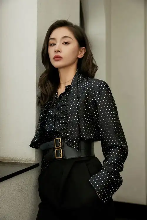 组图:王子文分享平遥国际电影展写真 干练清爽状态好_高清图集_新浪网