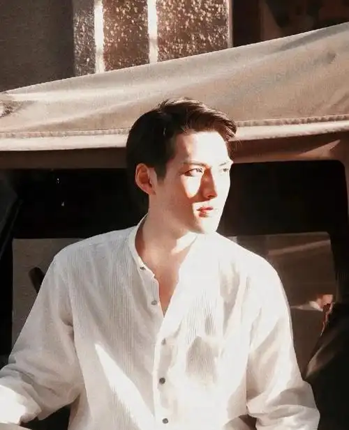 回顾:靠刘海别说颜值高7位明星告诉你,真正帅的人根本不靠发型