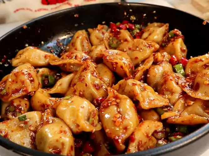 3分钟教你最经典酸辣拌饺子做法百吃不厌