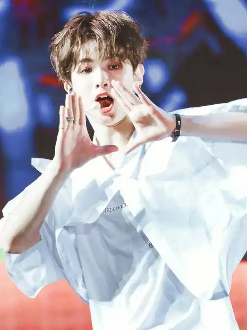 justin神图这该怎么形容呢真的好帅0578