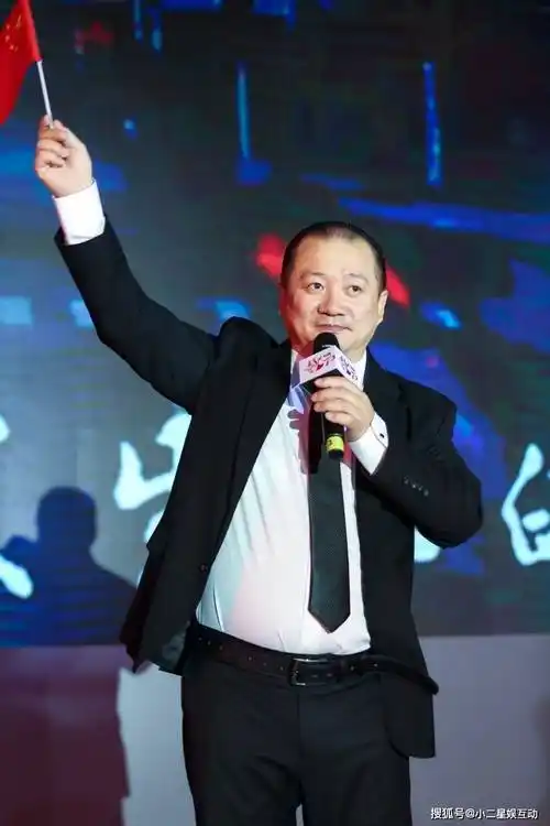 唐鉴军因"谢广坤"大火,被赵本山指定为为接班人