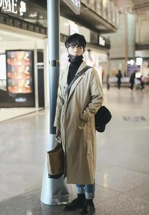 你的日系男孩肖战太会穿演绎秋冬暖男穿搭不愧是私服穿搭模板