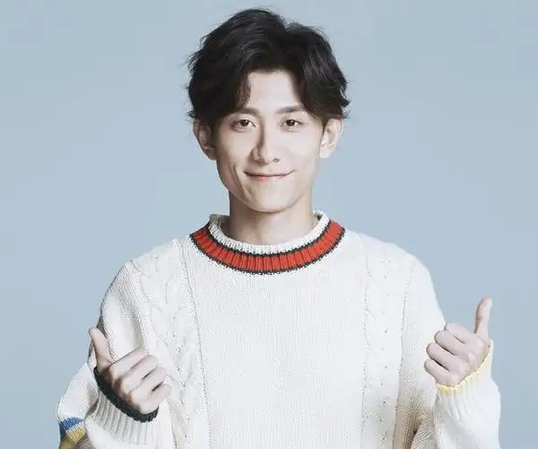 刘星长大后的真实样子 把别人的头发染成了绿色(3)