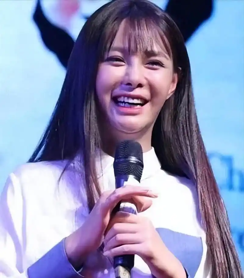 34岁沈梦辰近照曝光!脸僵鼻子怪,越来越像蔡明