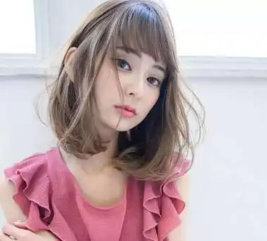 适合脸大女生的刘海有哪些?