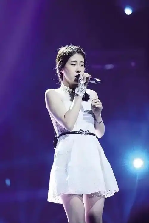 回顾精明张碧晨不要名分只要孩子看似一无所有但已经赢了一切